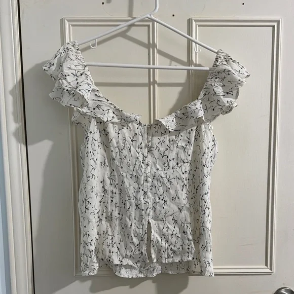 Floral Ruffle White Top - Picture 2 of 3
